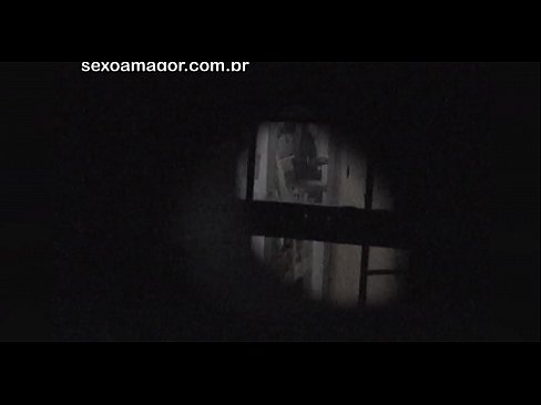 ❤️ Блондинку тайно снимает на видео соседский вуайерист, спрятанный за полыми кирпичами ❤❌ Порно на sexvideosex.top ❤